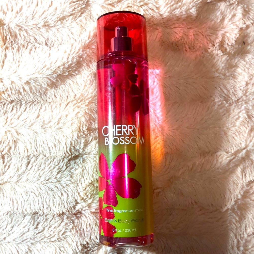 Bath and body works Cherry blossom fragrance mist
